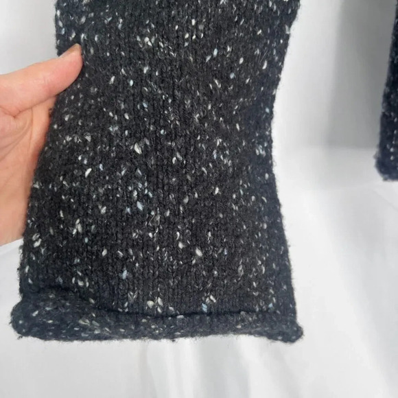 Express Black & White Marled Wool Blend Long Sleeve Turtleneck Sweater Size MD - Picture 5 of 8